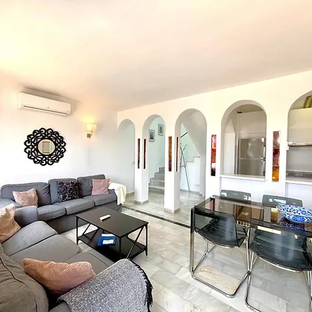 Urb. Alhambra Ii 15 Holiday home *